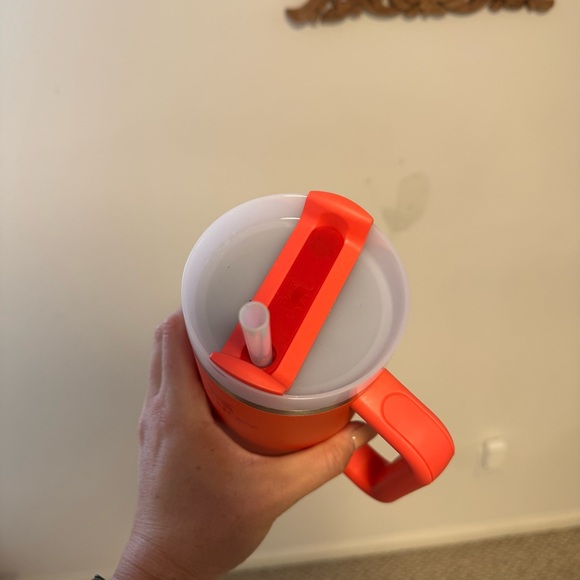 Stanley Vibrant Orange Travel Tumbler, 40oz - Picture 4 of 7